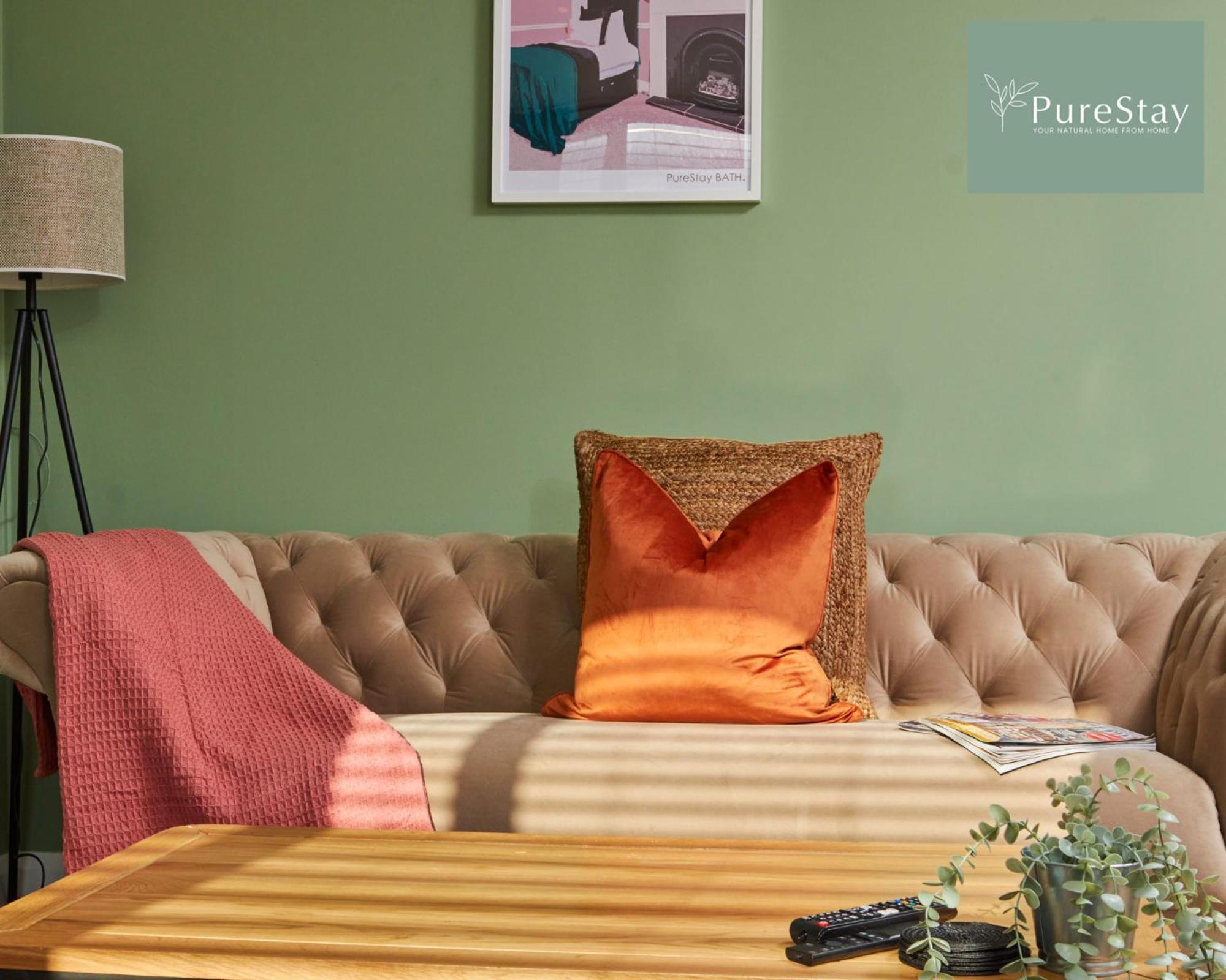 Superb House Manchester Near Etihad With Free Parking Sleeps 8 Kültér fotó