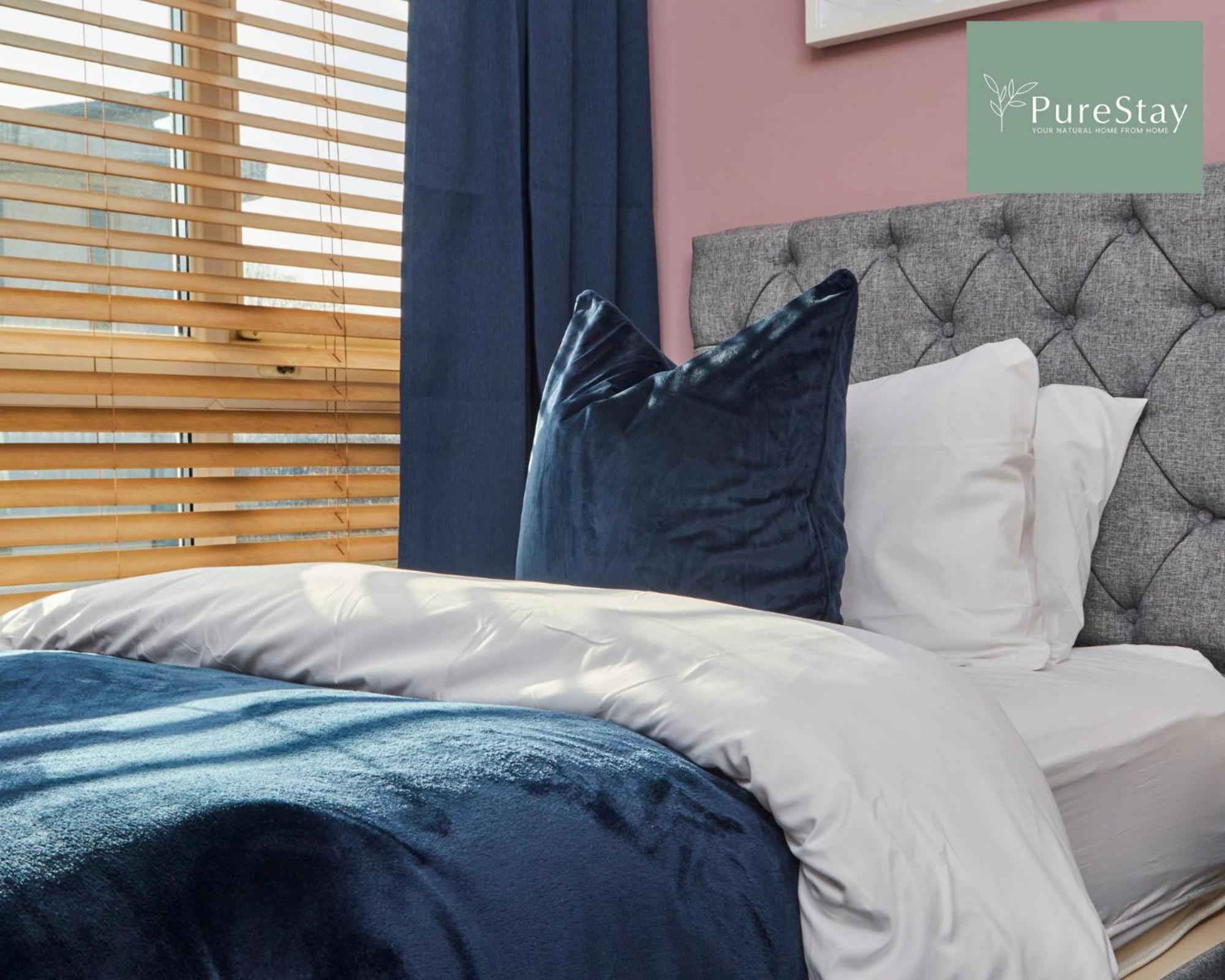Superb House Manchester Near Etihad With Free Parking Sleeps 8 Kültér fotó