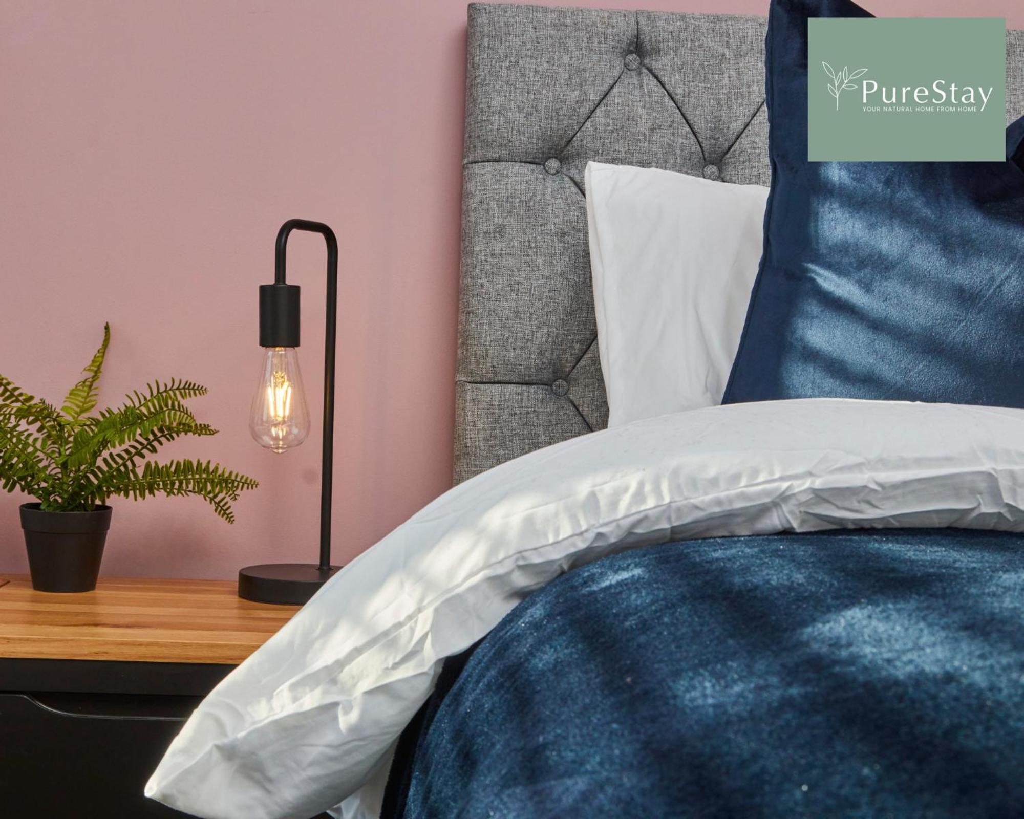 Superb House Manchester Near Etihad With Free Parking Sleeps 8 Kültér fotó