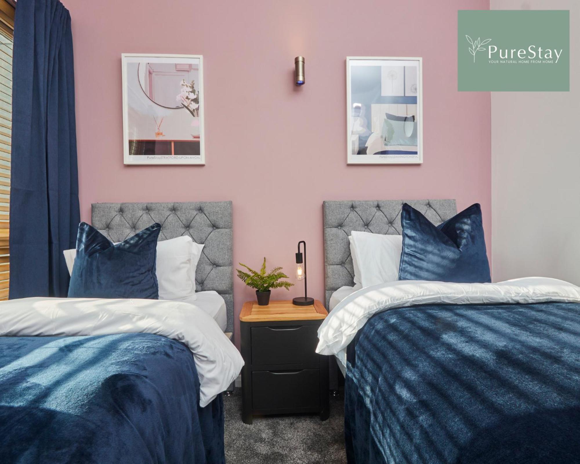 Superb House Manchester Near Etihad With Free Parking Sleeps 8 Kültér fotó