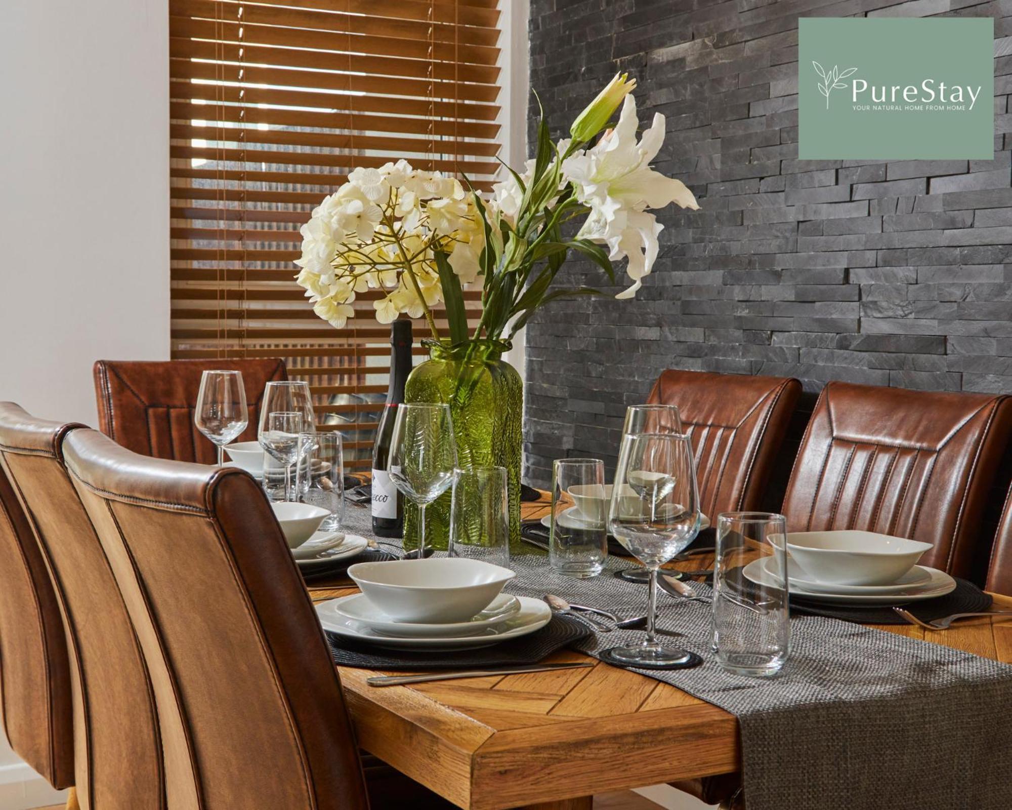 Superb House Manchester Near Etihad With Free Parking Sleeps 8 Kültér fotó