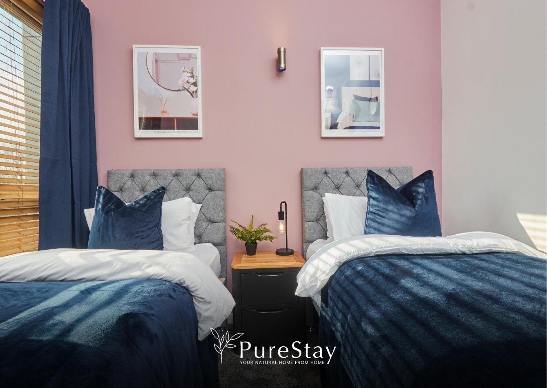 Superb House Manchester Near Etihad With Free Parking Sleeps 8 Kültér fotó