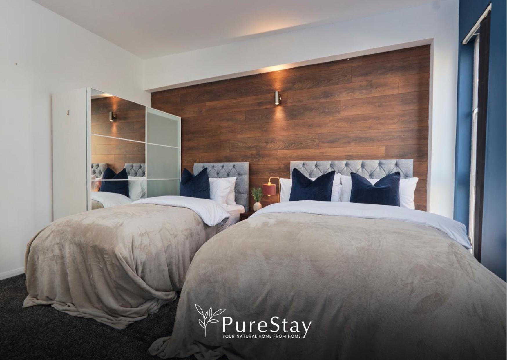 Superb House Manchester Near Etihad With Free Parking Sleeps 8 Kültér fotó